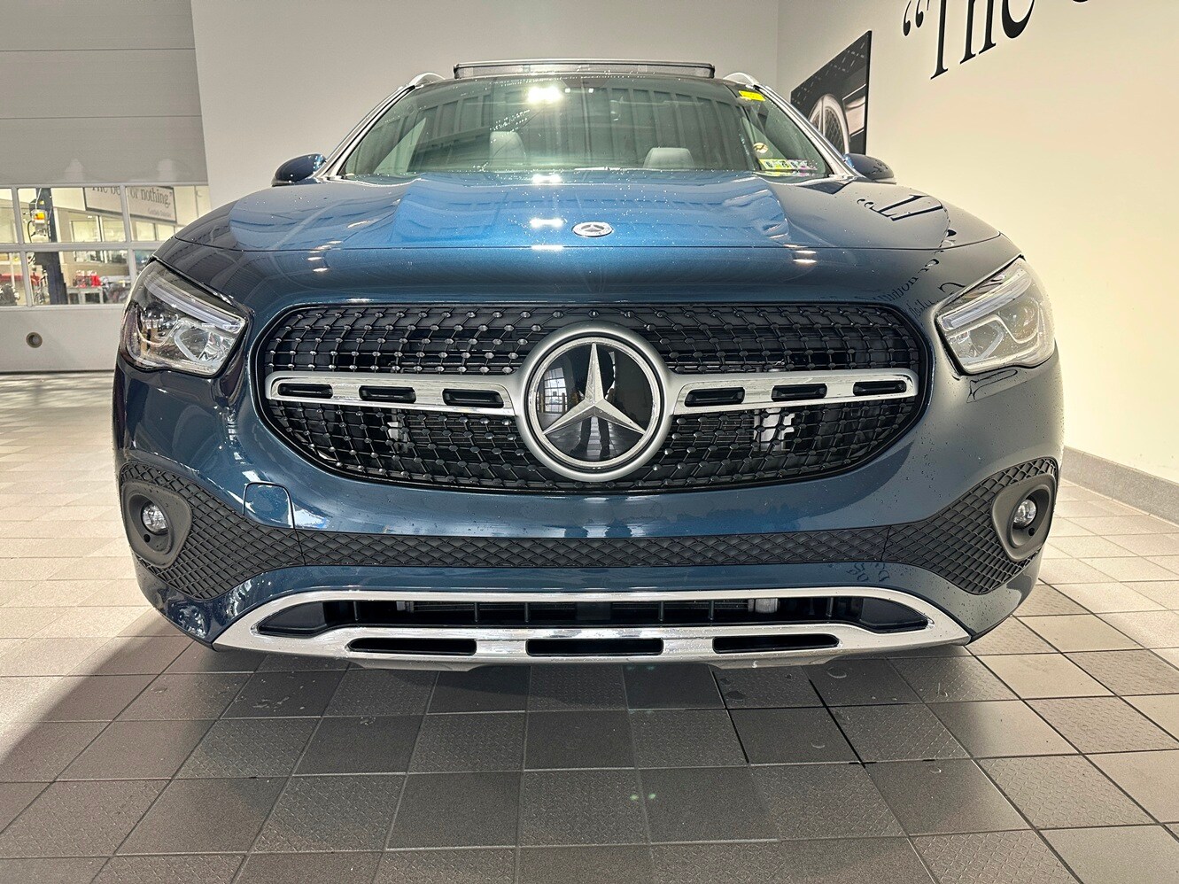 2023 Mercedes Benz GLA 250 4MATIC photo 2