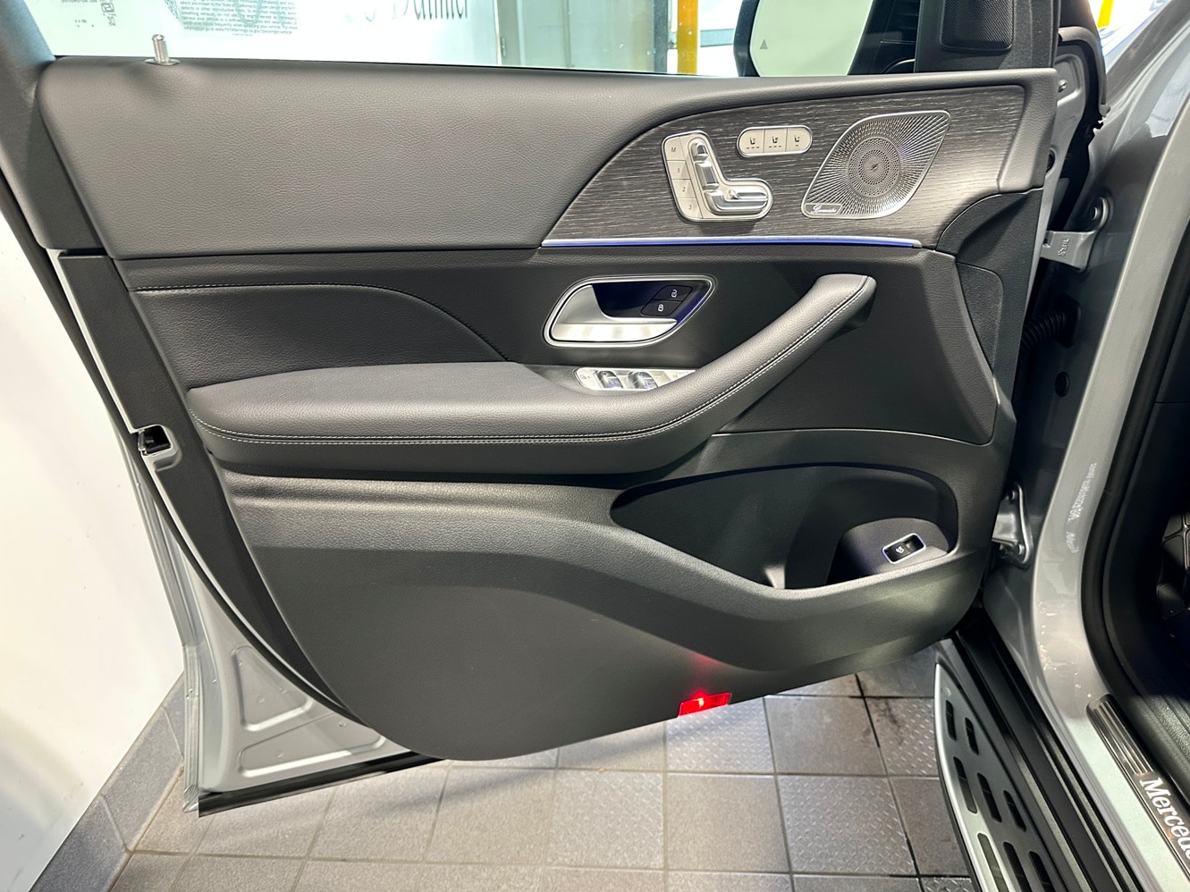2026 Mercedes-Benz GLS Base - Photo 8