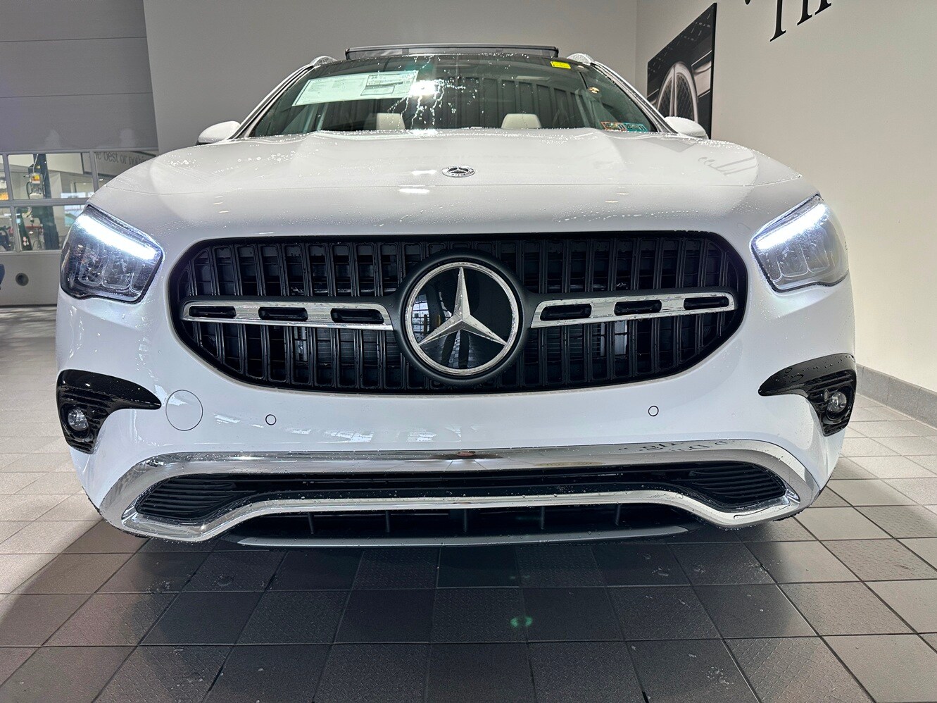 2026 Mercedes Benz GLA 250 4MATIC photo 2