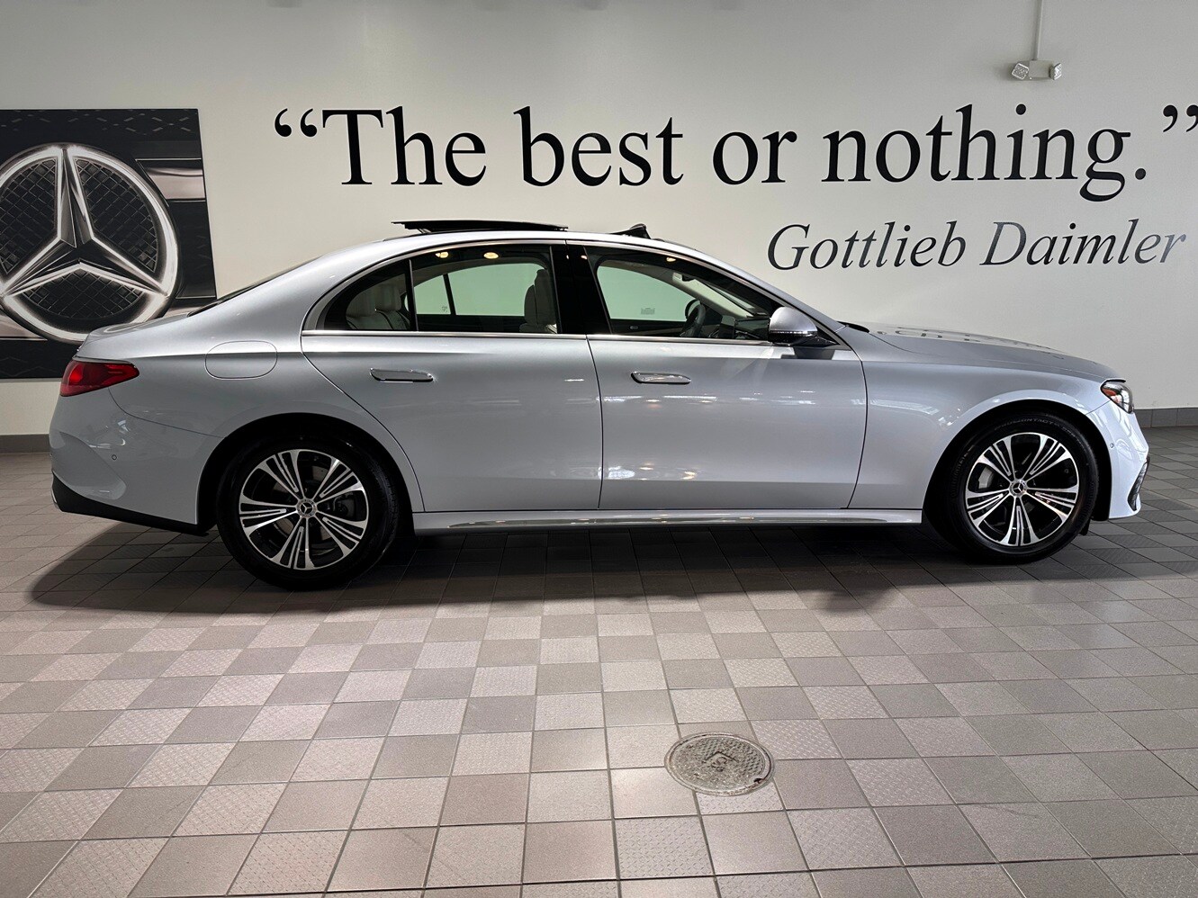 2026 Mercedes Benz E 350 4MATIC photo 3