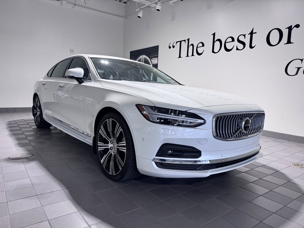 Used 2022 Volvo S90 B6 AWD Inscription Sedan