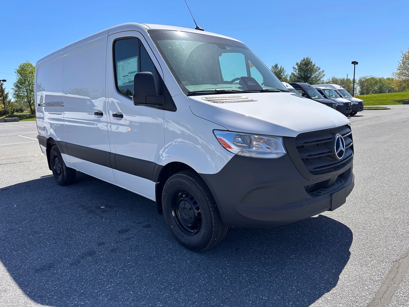 2025 Mercedes-Benz Sprinter Base's photo