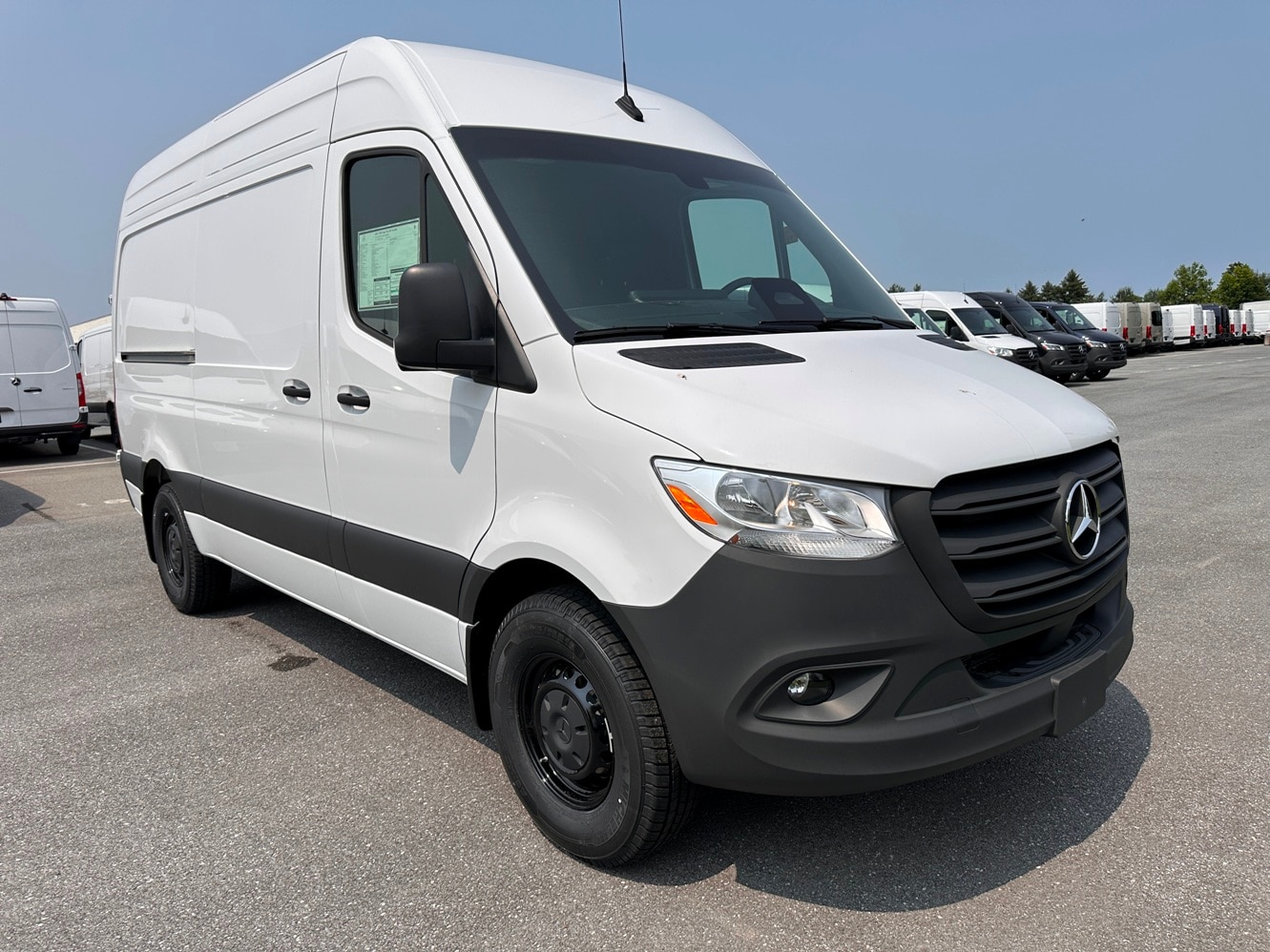 2025 Mercedes-Benz Sprinter Cargo Van Base's photo