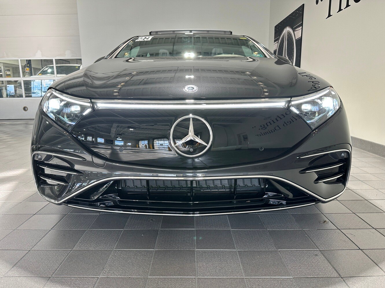 2023 Mercedes Benz EQS Sedan 580 4MATIC photo 2