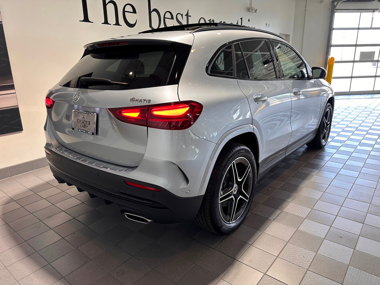 2026 Mercedes Benz GLA 250 4MATIC AMG photo 2