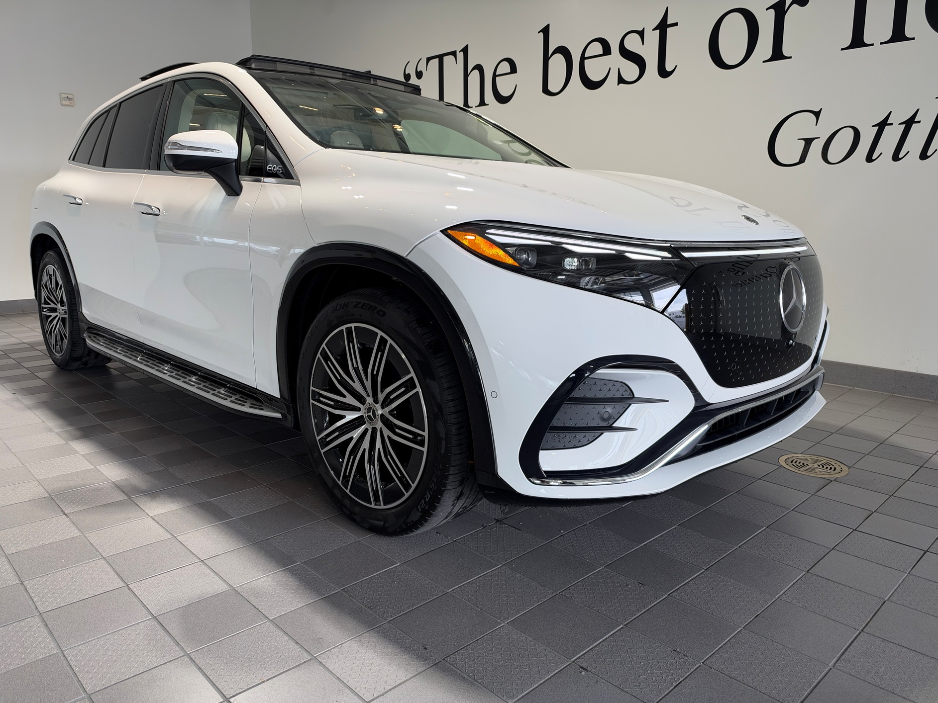 2024 Mercedes-Benz EQS SUV