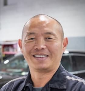Staff member Tommy Lin from ID_0d0928