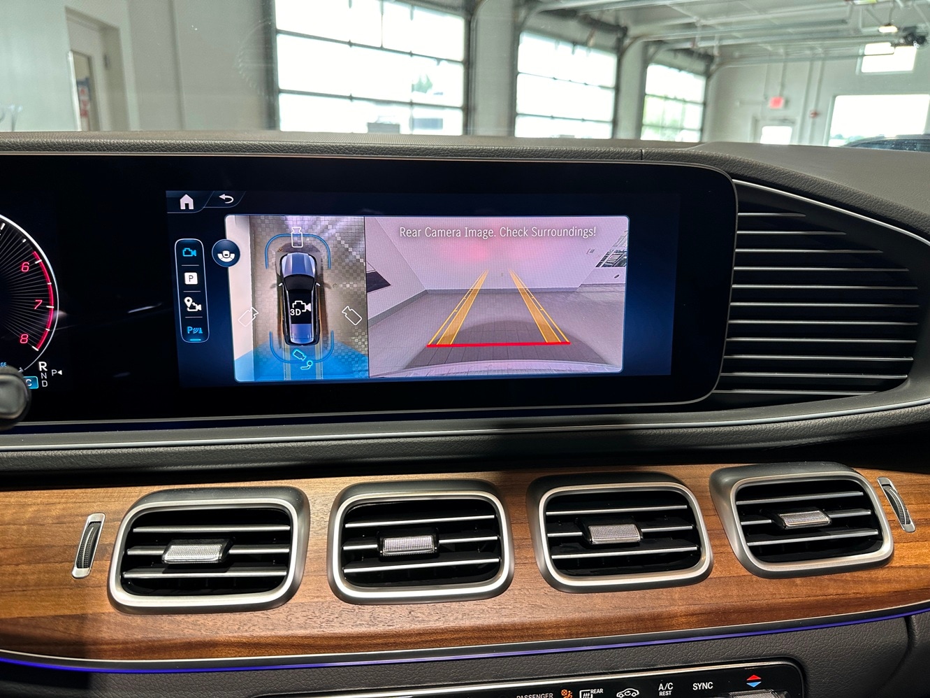 2025 Mercedes-Benz GLS Base - Photo 11