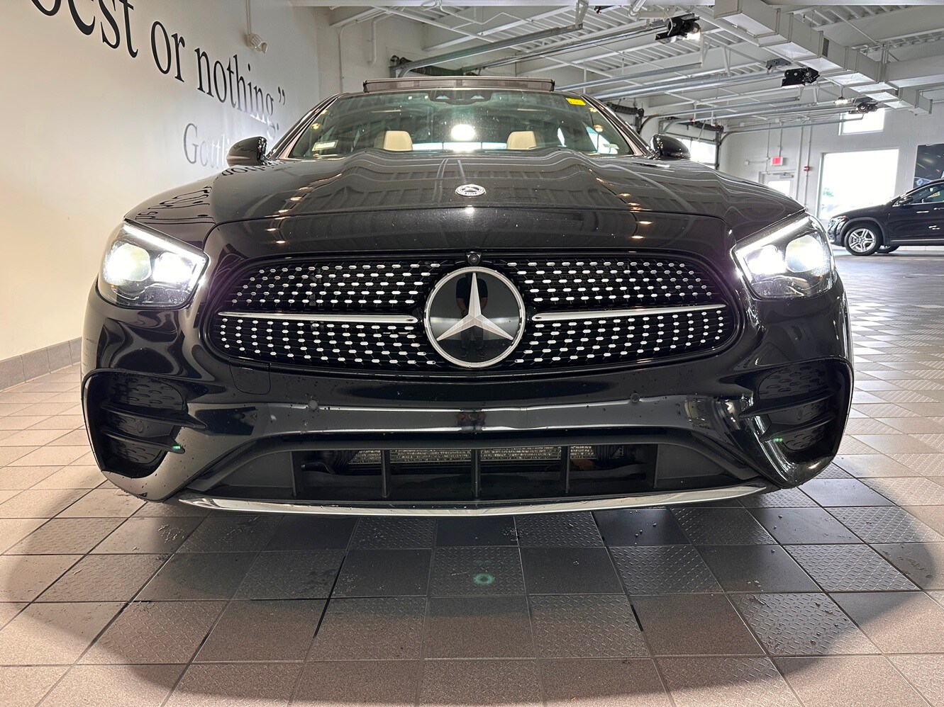 2022 Mercedes Benz E 450 4MATIC photo 2
