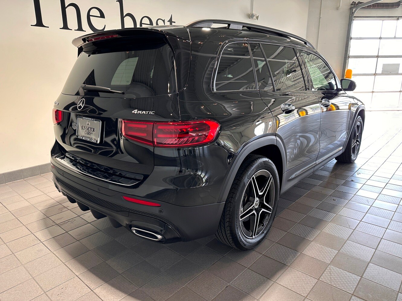 2024 Mercedes Benz GLB 250 AMG photo 3