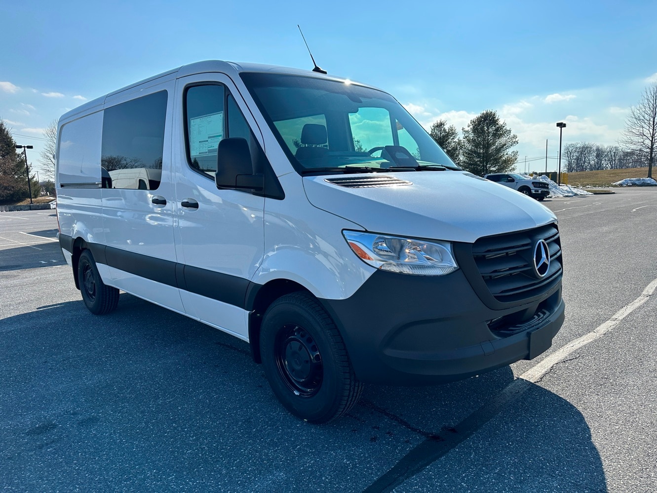 2026 Mercedes-Benz Sprinter 2500 144 WB's photo