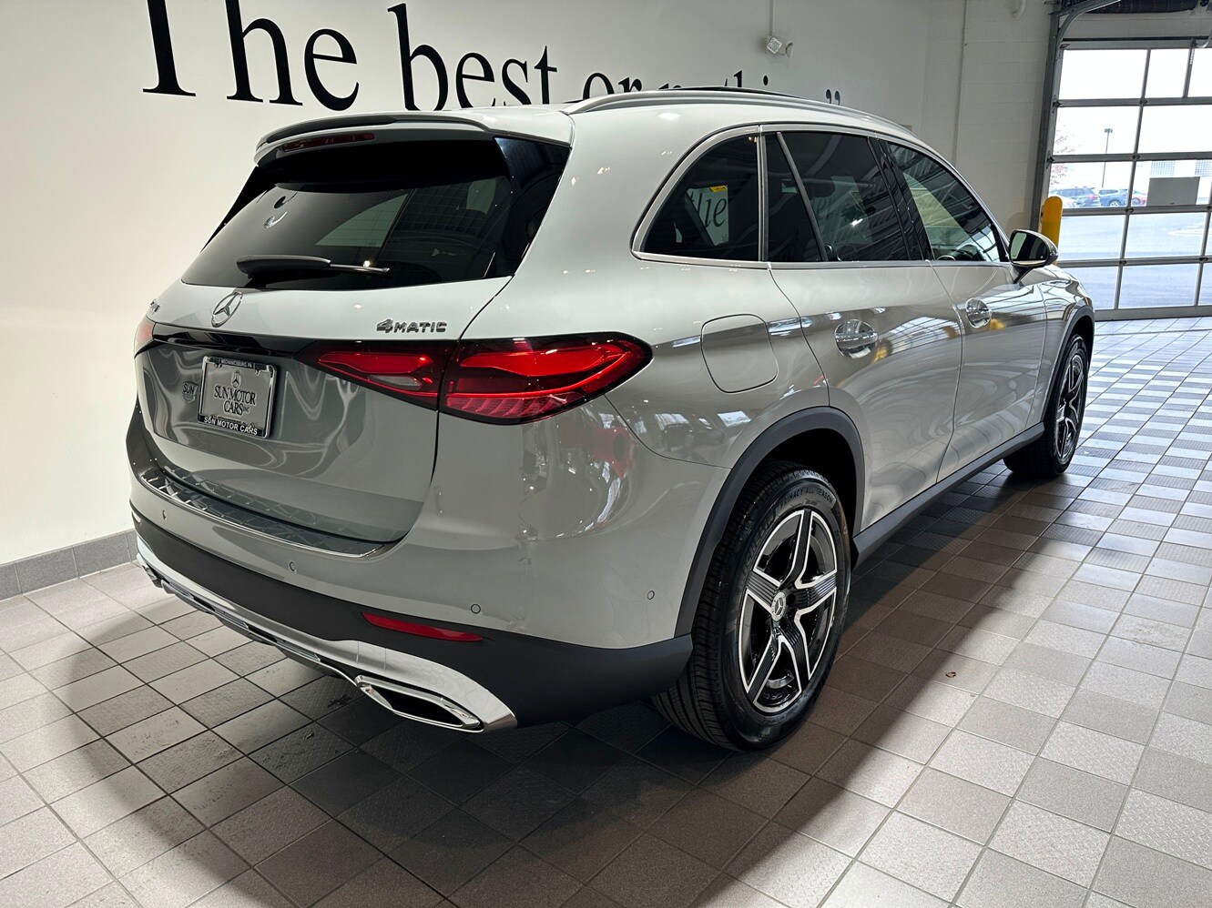 2026 Mercedes Benz GLC 300 AMG photo 4