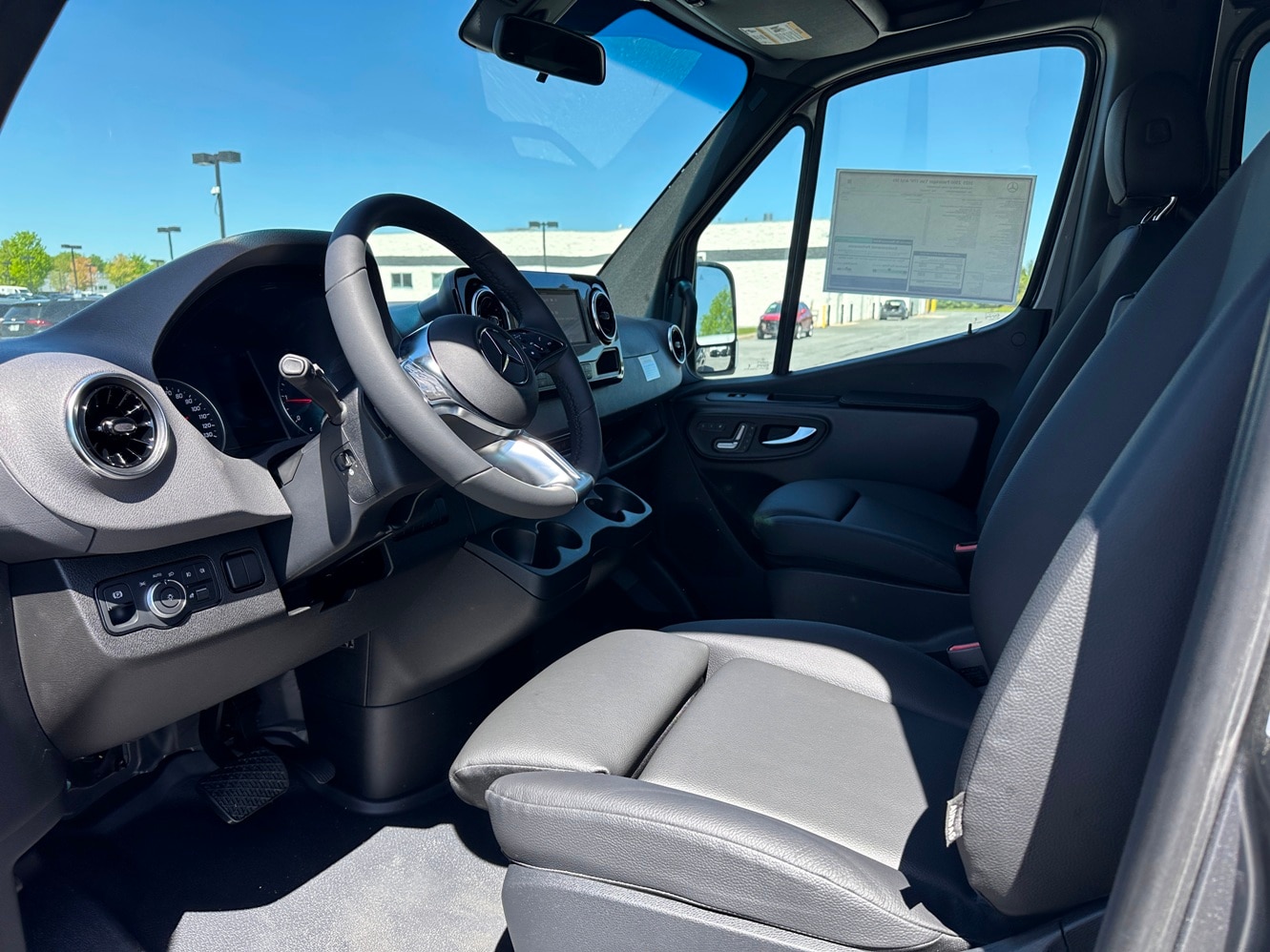 2025 Mercedes-Benz Sprinter Passenger Van Base - Photo 9