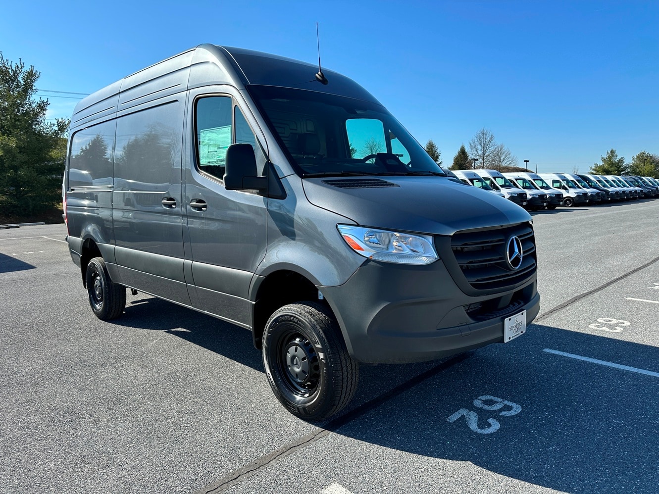 2025 Mercedes-Benz Sprinter 2500 144 WB HO Standard Roof 4x4's photo