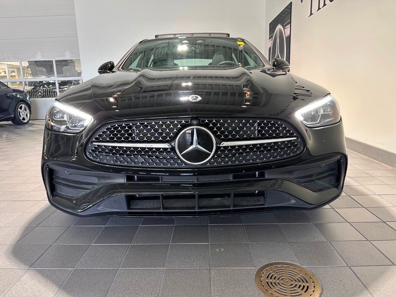 2024 Mercedes Benz C 300 4MATIC AMG photo 2