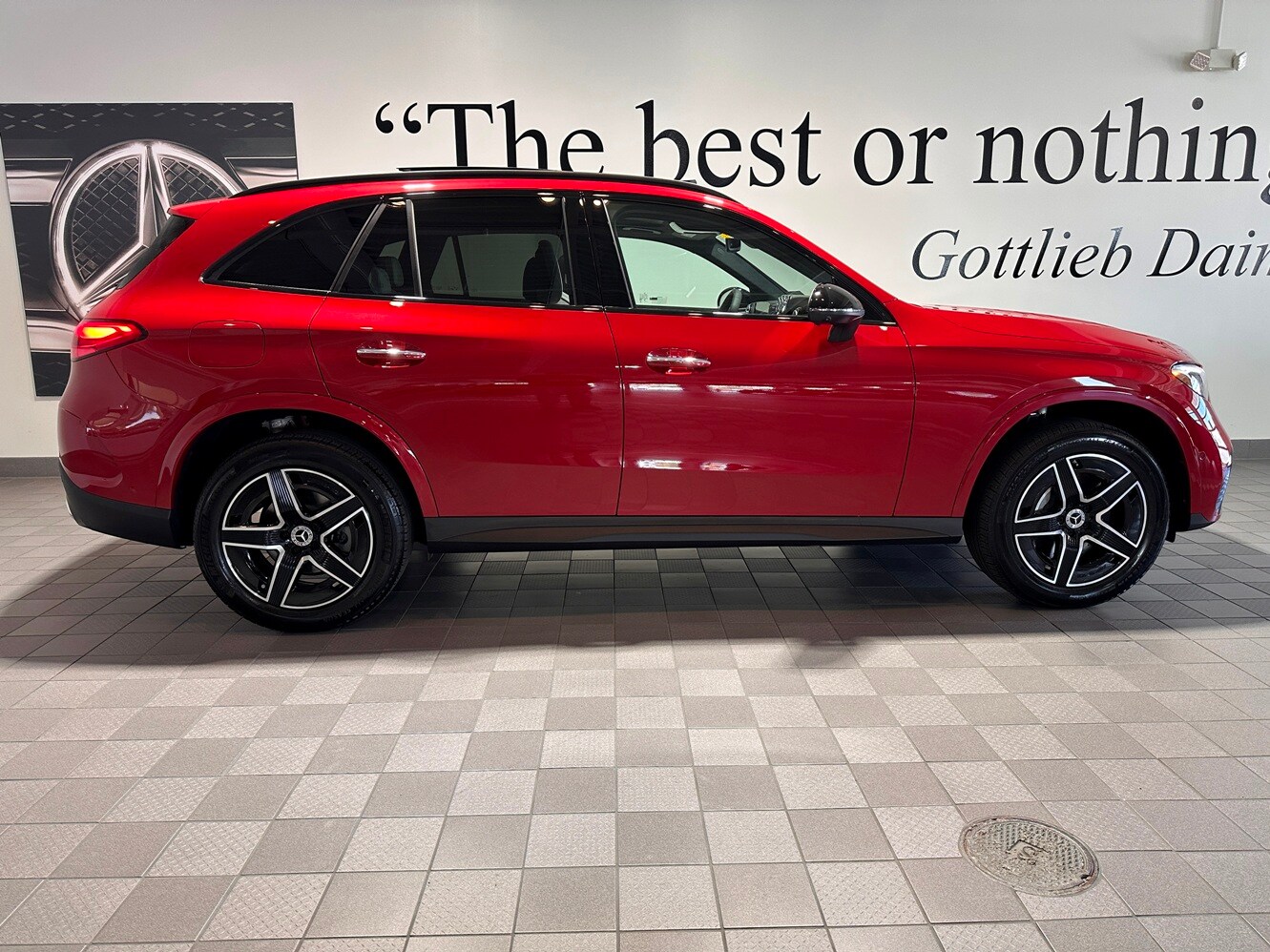 2026 Mercedes Benz GLC 300 4MATIC AMG photo 3