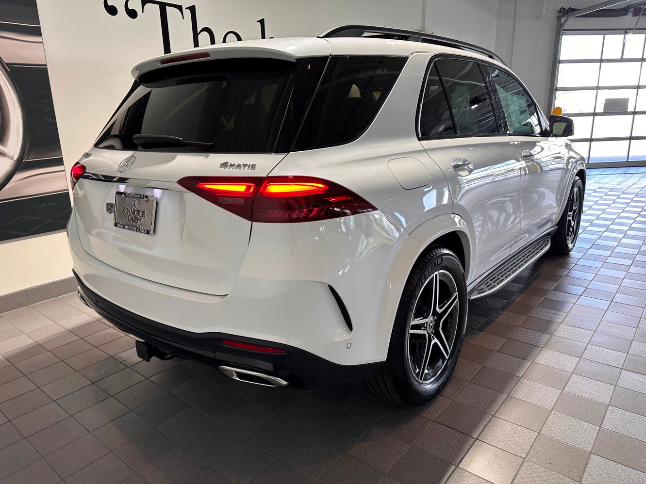 2025 Mercedes Benz GLE 450 4MATIC AMG photo 4