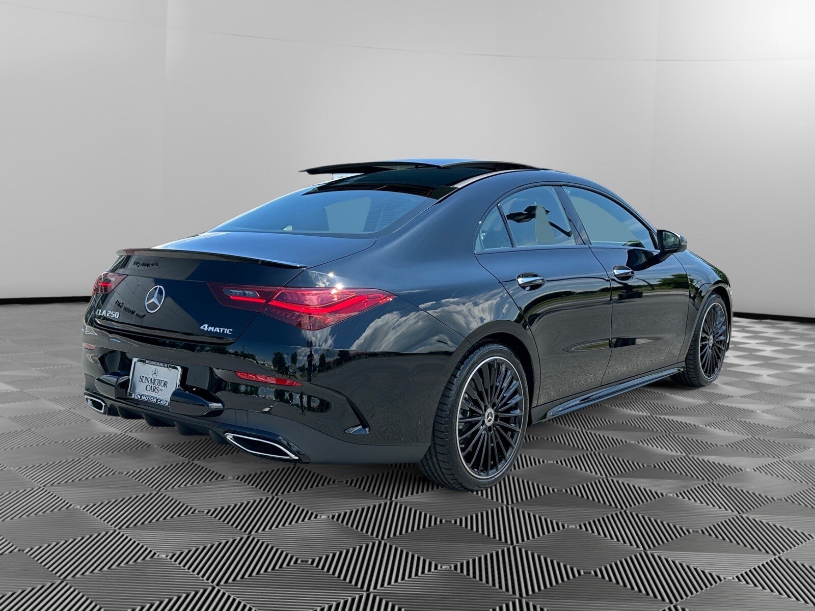 2025 Mercedes Benz CLA 250 AMG photo 4