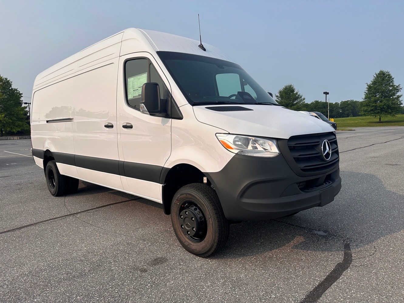 2025 Mercedes-Benz Sprinter Cargo Van Base's photo