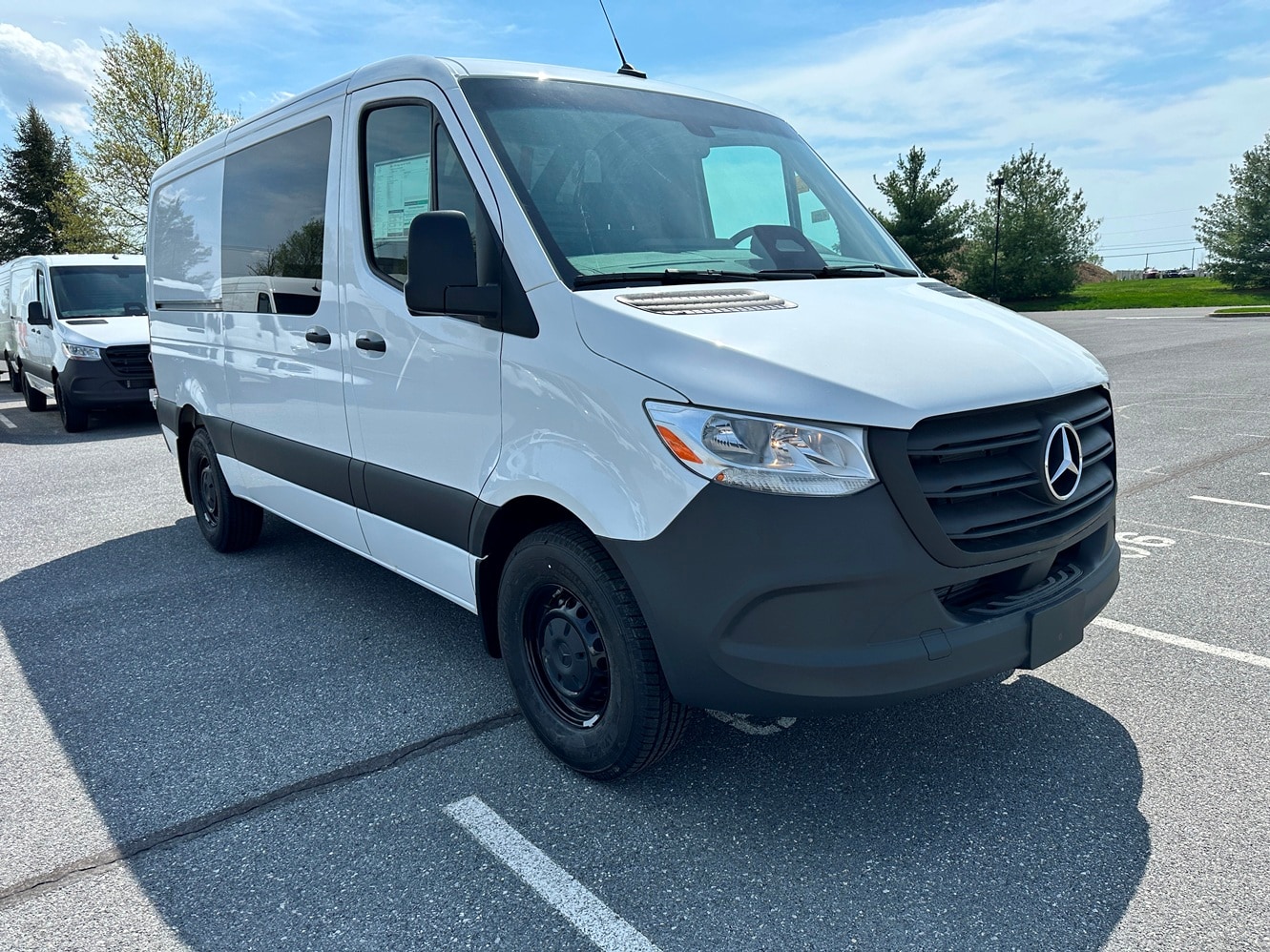 2026 Mercedes-Benz Sprinter 2500 144 WB's photo