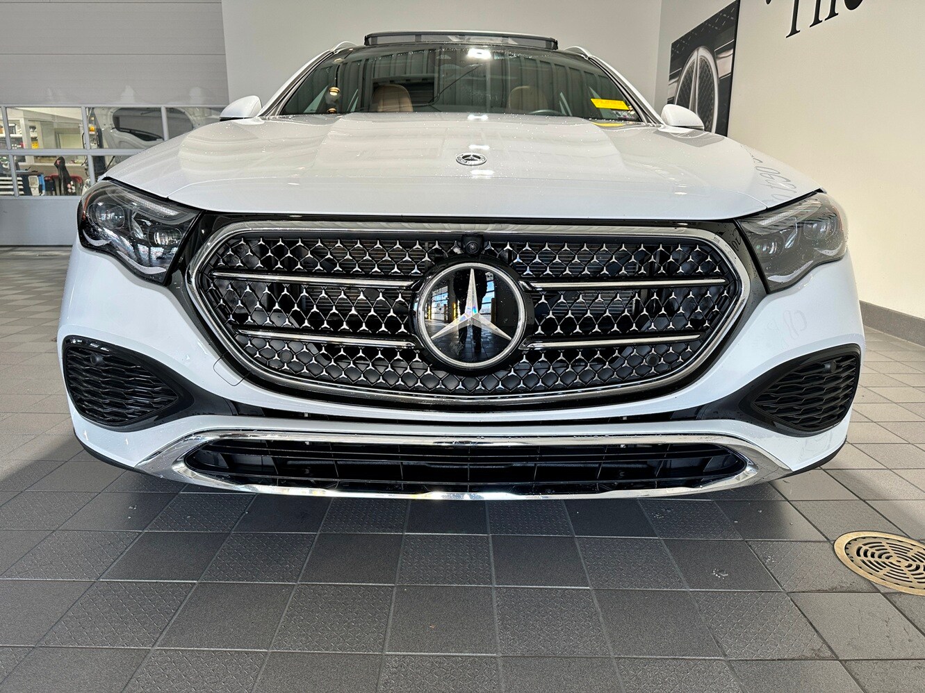 2024 Mercedes Benz E 450 4MATIC Wagon photo 2