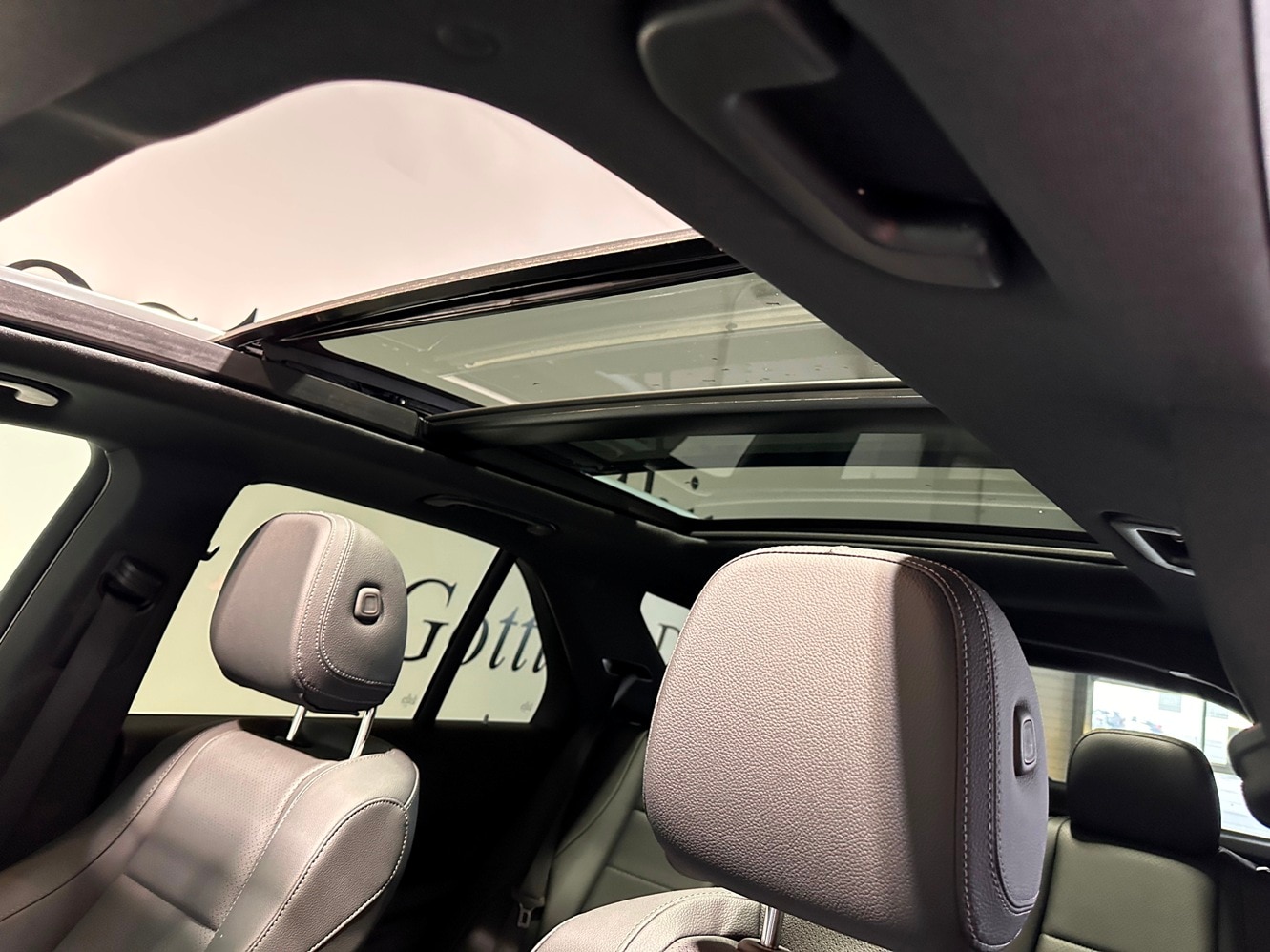 2025 Mercedes-Benz GLE GLE350 - Photo 30