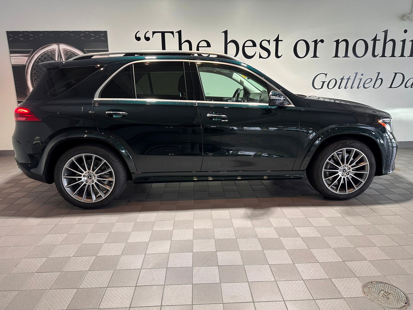 2025 Mercedes Benz GLE 350 4MATIC AMG photo 3