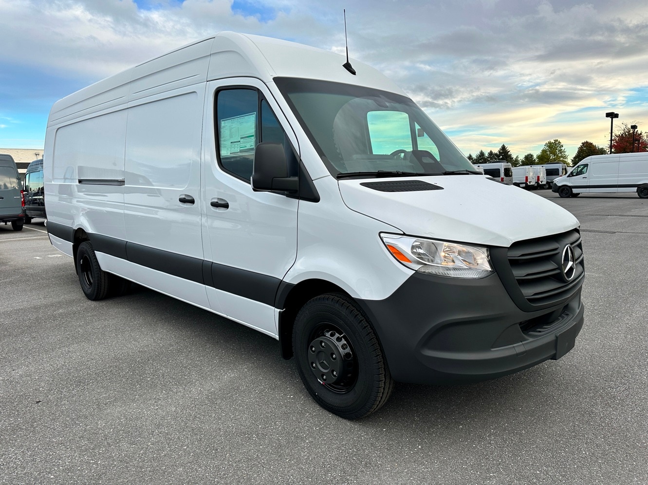 2026 Mercedes-Benz Sprinter Cargo Van Base's photo