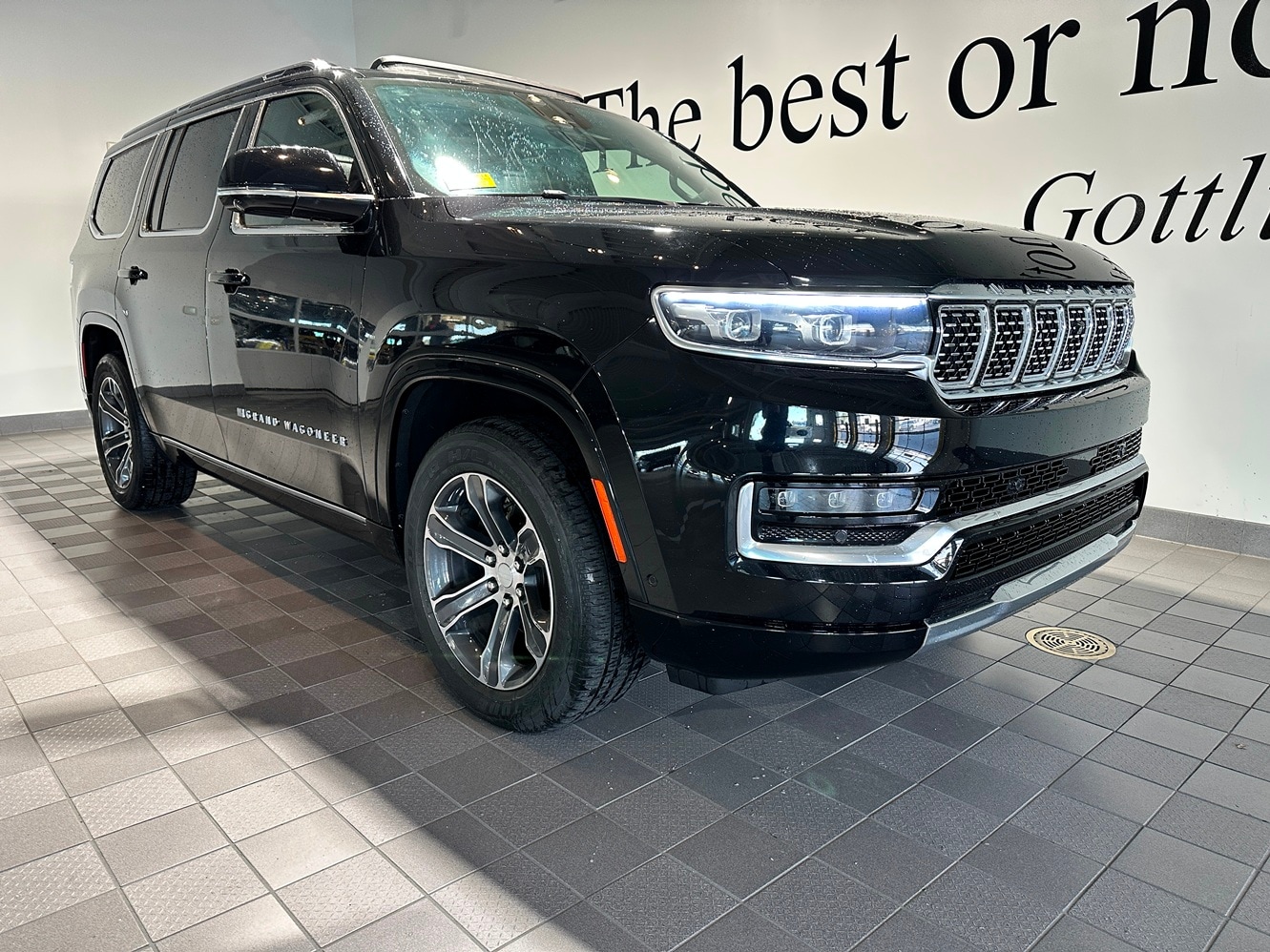 2022 Jeep Grand Wagoneer