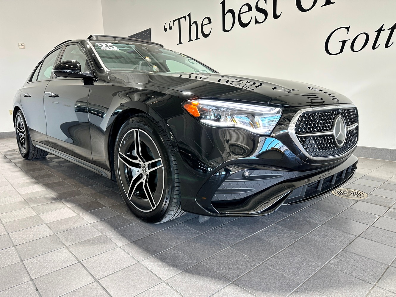 2025 Mercedes-Benz E-Class E450's photo