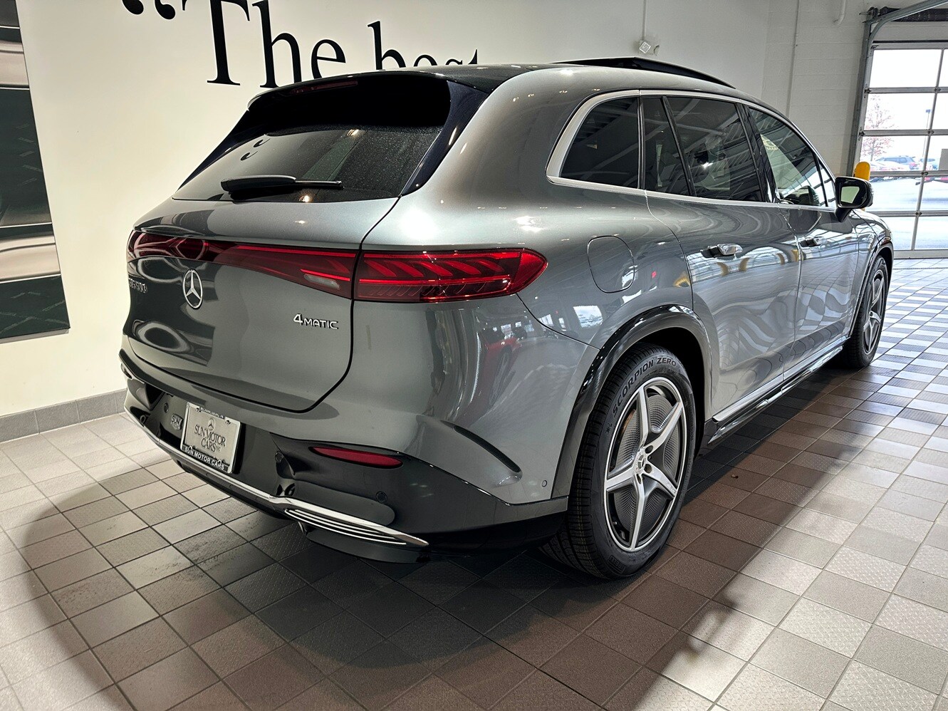 2023 Mercedes Benz EQS SUV 580 4MATIC photo 4