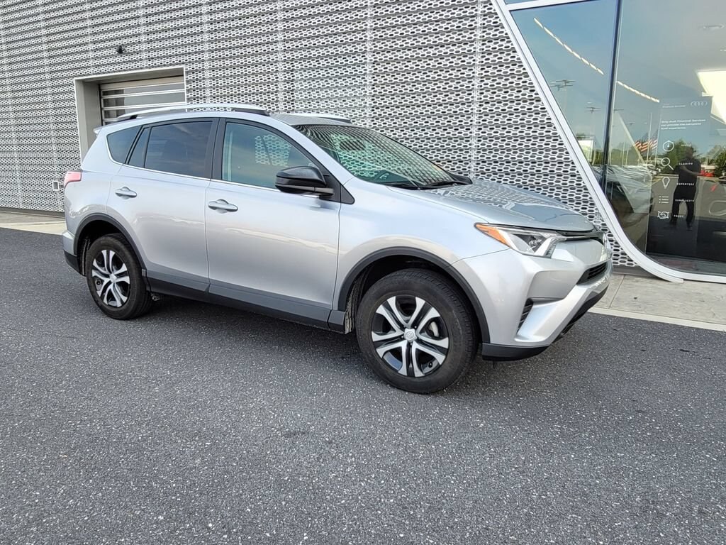 Used 2016 Toyota RAV4 LE AWD LE
