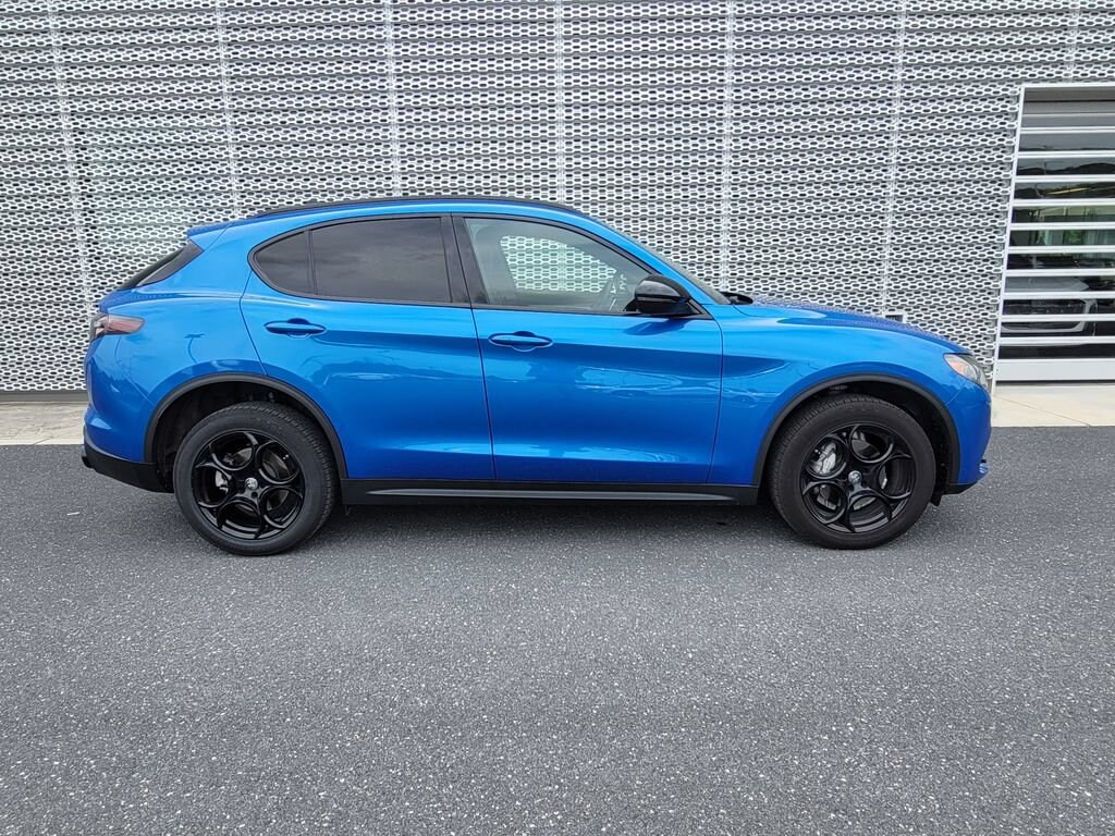 Used 2025 Alfa Romeo Stelvio AWD