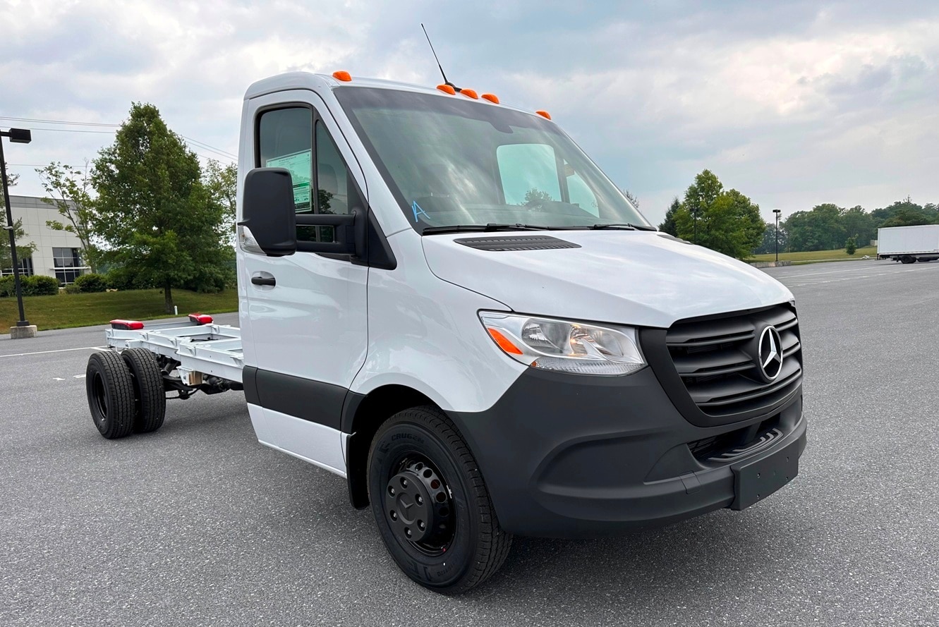 2023 Mercedes-Benz Sprinter Cab Chassis