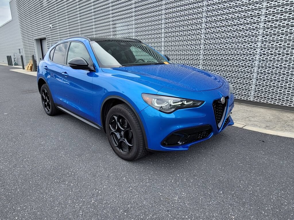 Used 2025 Alfa Romeo Stelvio AWD