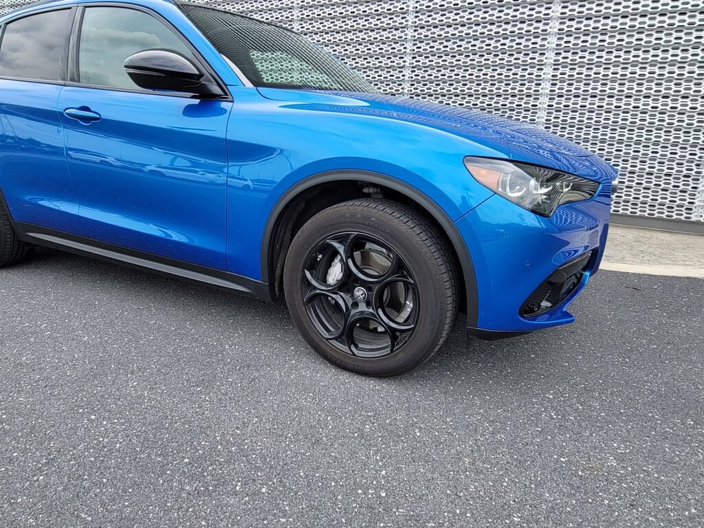 Used 2025 Alfa Romeo Stelvio AWD