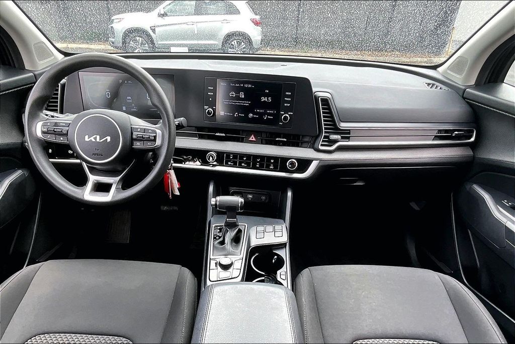 2025 Kia Sportage LX - Photo 7
