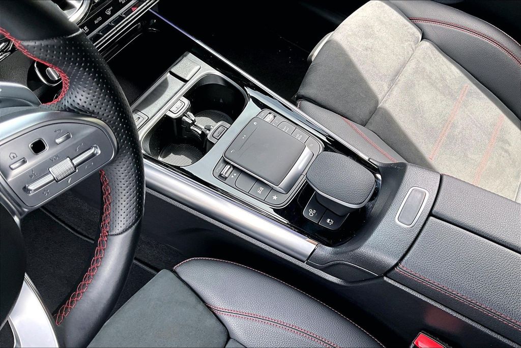 2023 Mercedes-Benz GLA Base - Photo 16