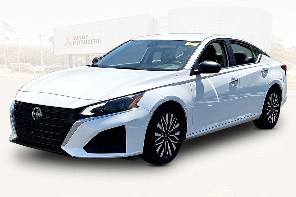 2024 Nissan Altima SV