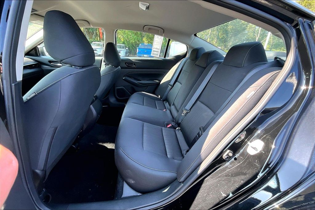 2025 Nissan Altima SV - Photo 22