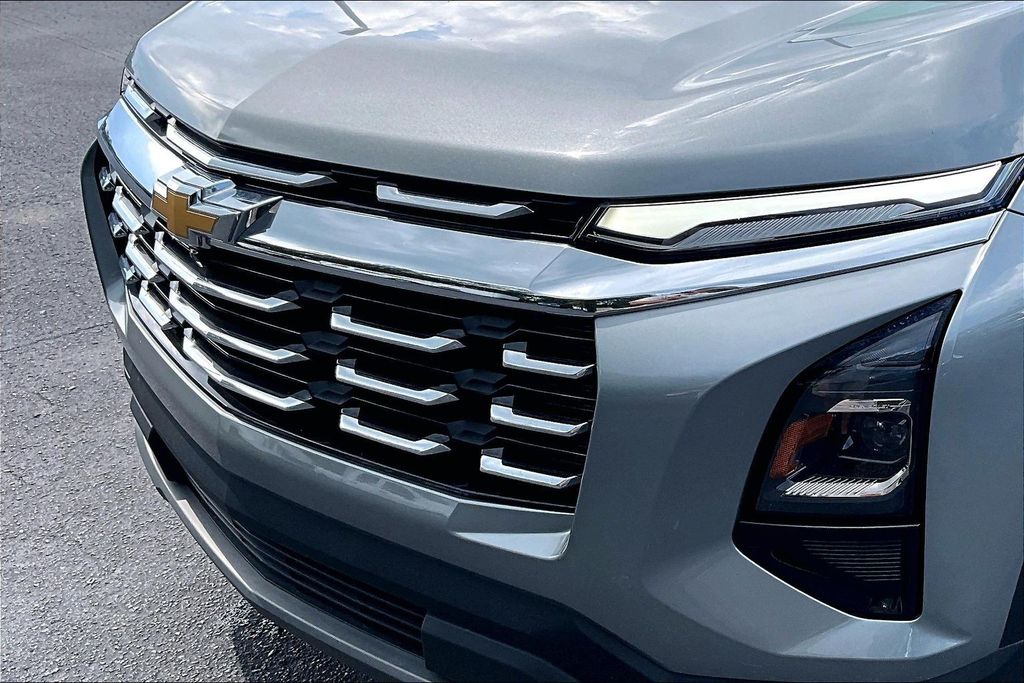 2025 Chevrolet Equinox LT - Photo 29