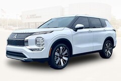 2026 Mitsubishi Outlander SE SUV