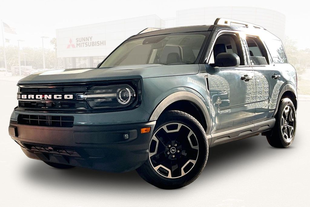 2022 Ford Bronco Sport Outer Banks 4X4's photo
