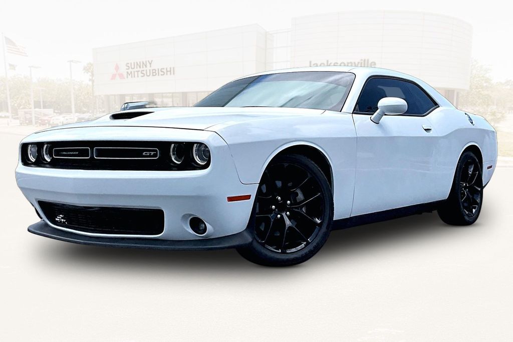 2021 Dodge Challenger GT Auto's photo