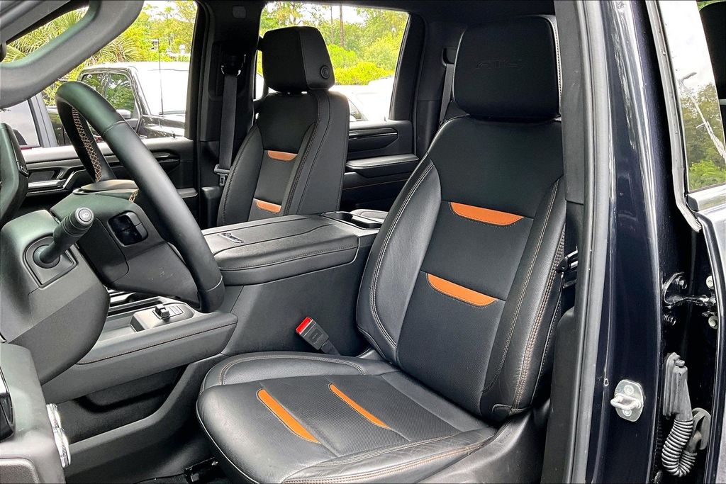 2024 GMC Sierra 2500HD AT4 - Photo 19