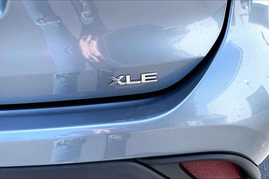 2023 Toyota Highlander XLE - Photo 24