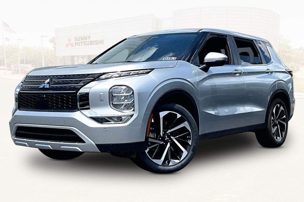2024 Mitsubishi Outlander SE S-AWC's photo