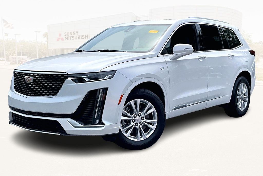 2025 Cadillac XT6 Luxury Auto's photo