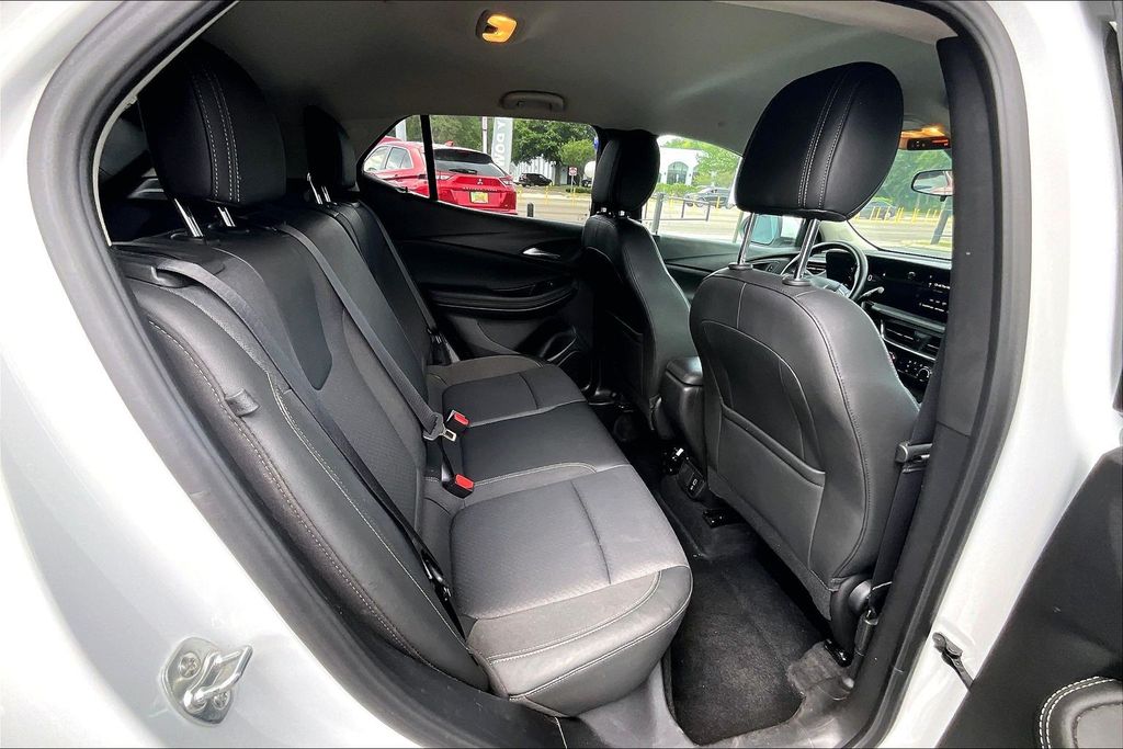 2025 Buick Encore GX Preferred - Photo 25