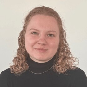 Staff member Inna Gryrch  from ID_ba9b37